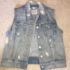 Levi’s jean vest